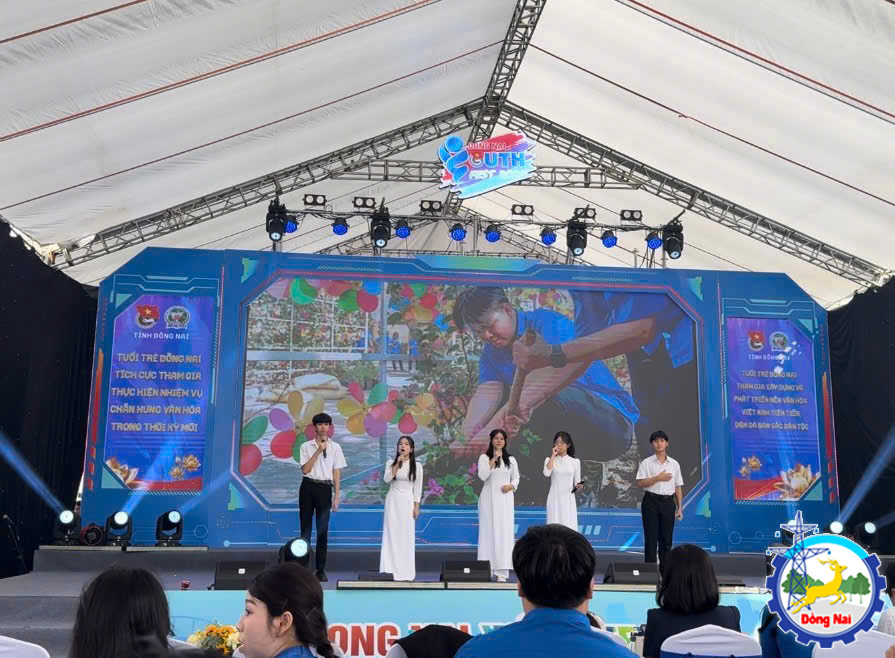 z7204947401536 435a36c15c14799ae4cb8c01b6589341