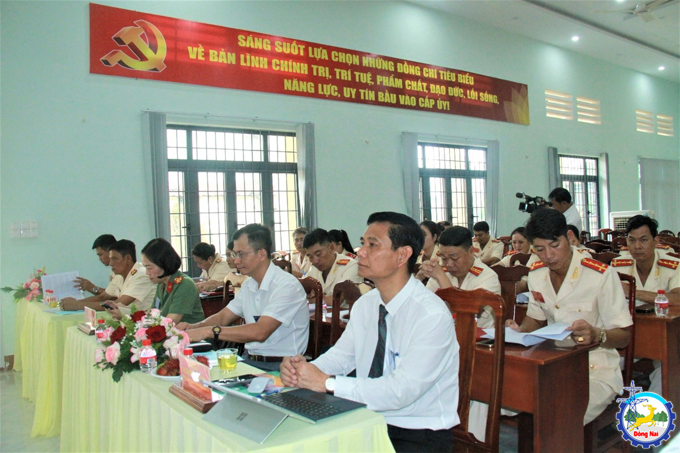 dai hoi dang cong an 2