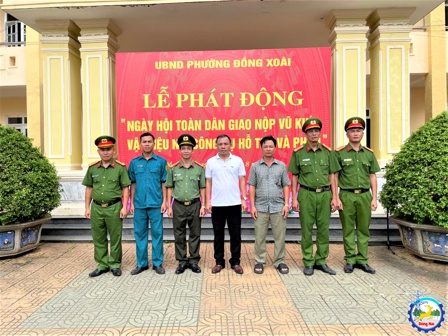 le phat dong giao nop vu khi 4